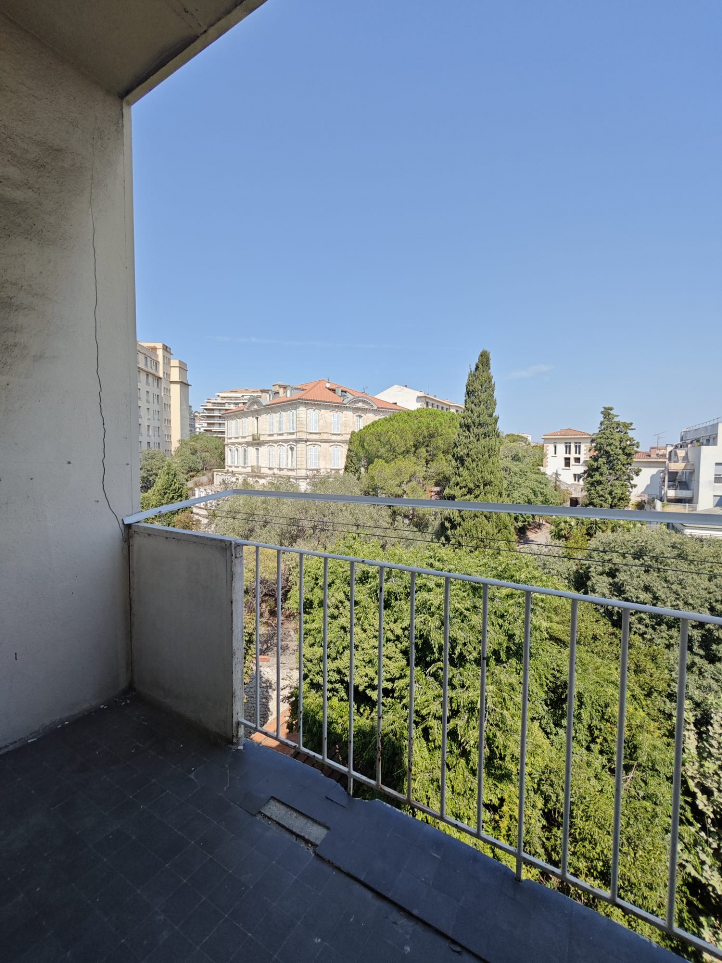 Location appartement T5 de 183m²