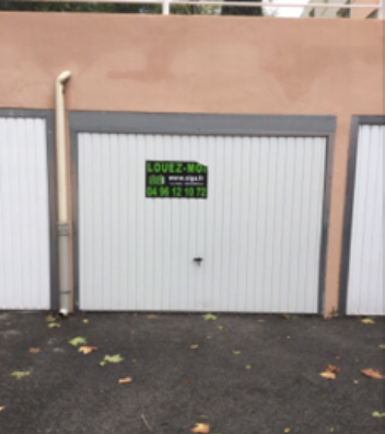 Location parking/box T0 de 13m²